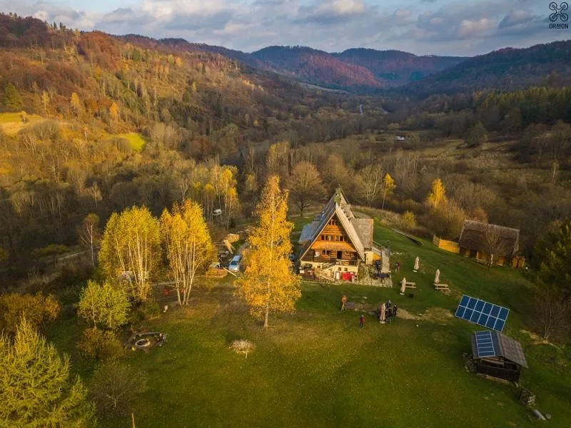 Zdjęcie Bacówka Zacisznie - idealne miejsce na relaks w sercu natury