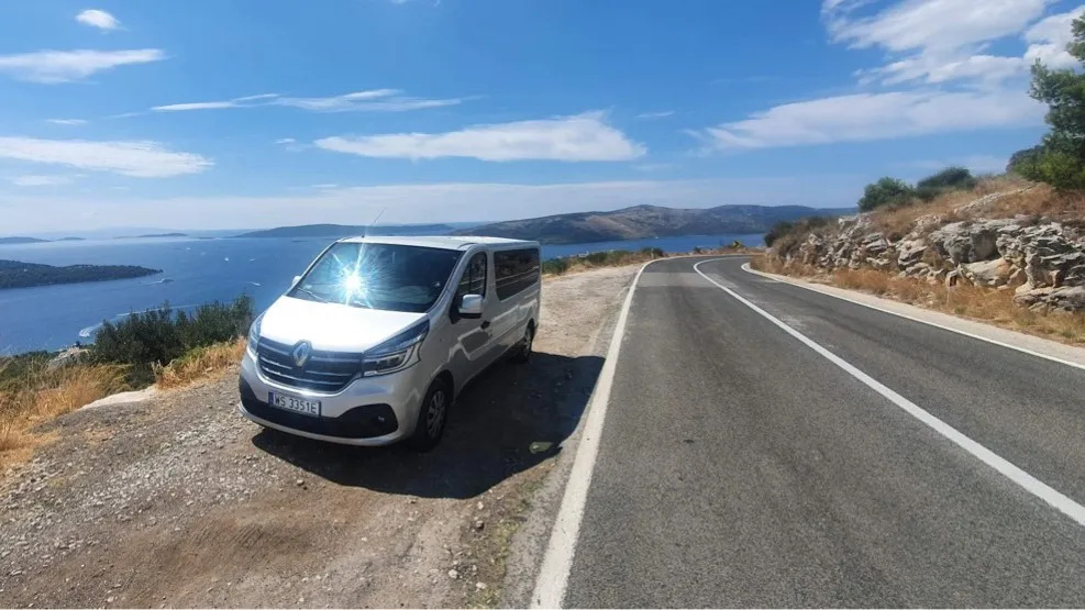 Zdjęcie Ile można zarobić na wynajmie busa? Szacunkowe dochody i ryzyka