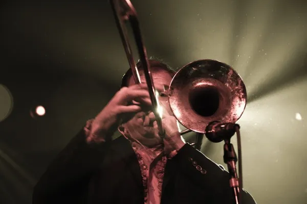 Zdjęcie Jak opanować improwizację jazzową: techniki i praktyczne porady