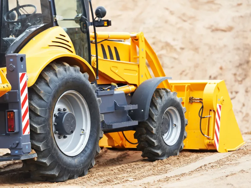 Zdjęcie Ile kosztuje kurs na koparko ładowarkę? Porównaj ceny i oferty