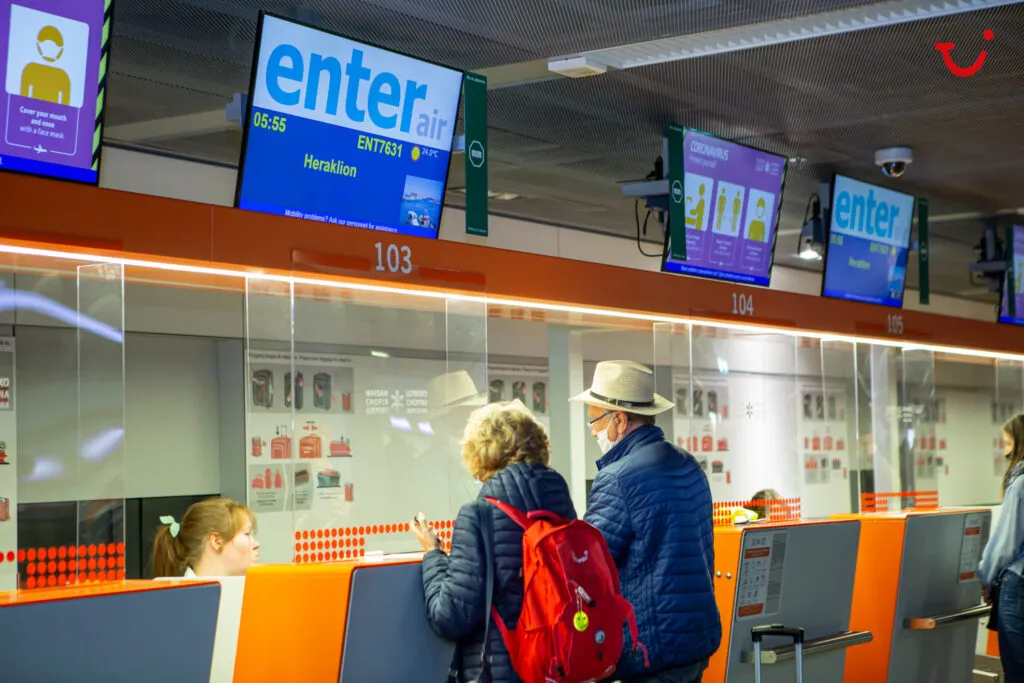 Zdjęcie Co to jest terminal na lotnisku i jak uniknąć chaosu podczas podróży?