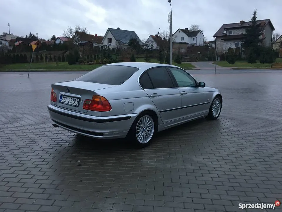 Zdjęcie BMW 2.0 benzyna: Modele, osiągi i zużycie paliwa - Co warto wiedzieć