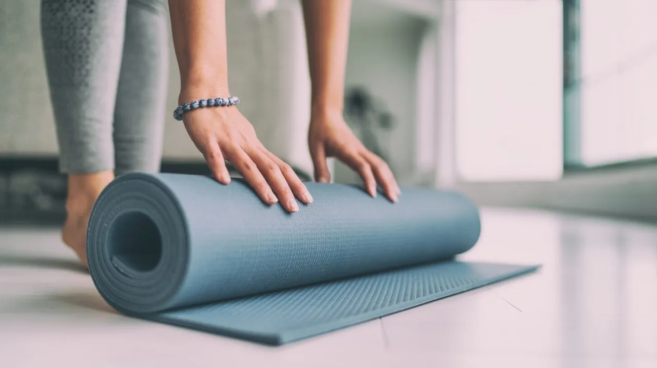Zdjęcie Jak wybrać idealną matę do pilatesu, by uniknąć kontuzji?