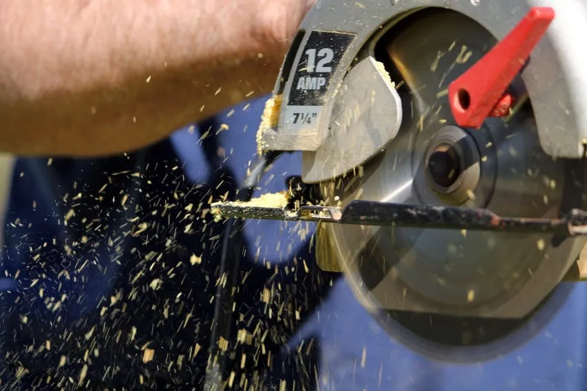 Zdjęcie Quelle lame de scie circulaire pour couper du mélaminé sans éclats ?