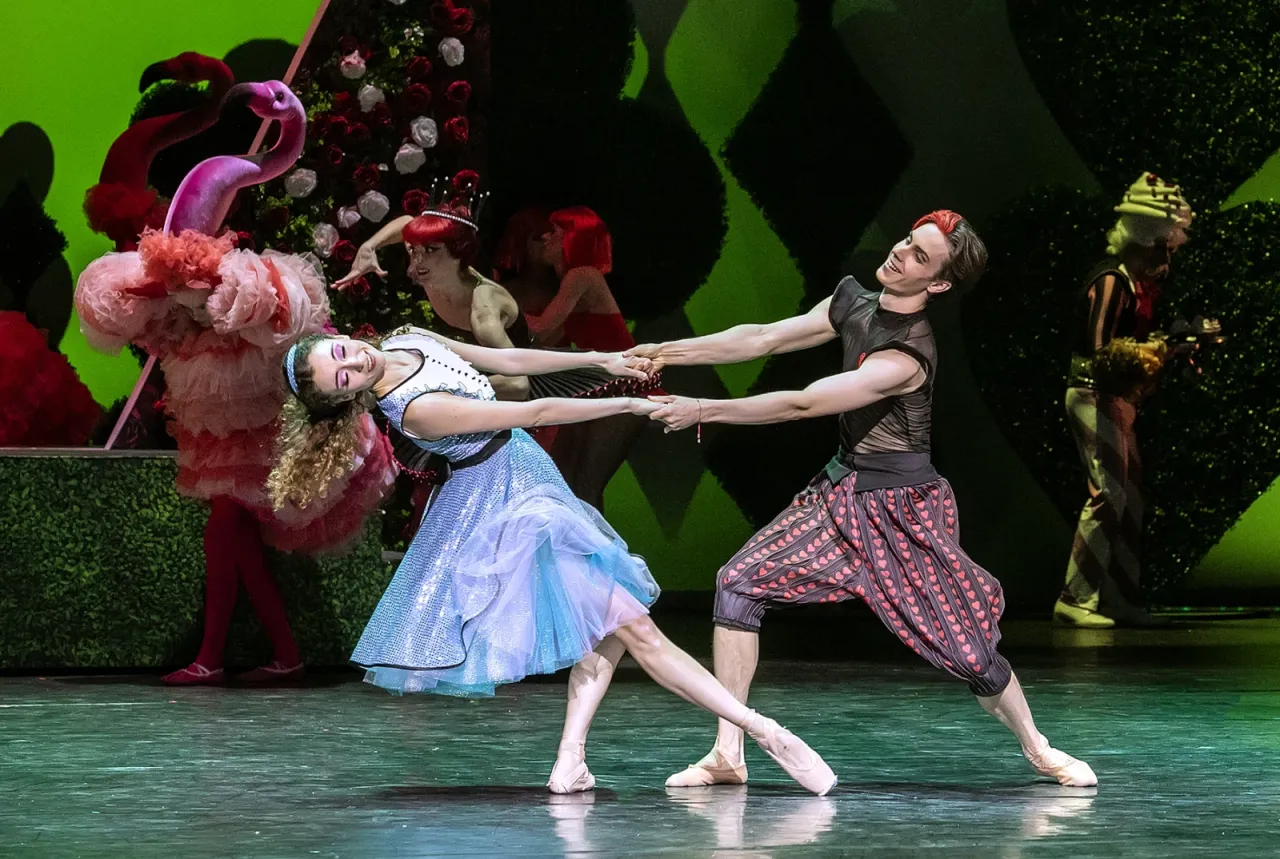 Alicja w Krainie Czarów balet vs musical