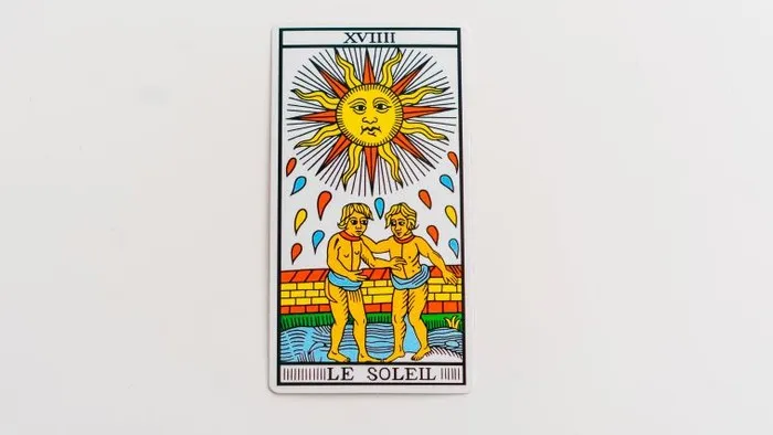 Zdjęcie Słońce tarot co czuje: emocje w relacjach i ich wpływ na życie