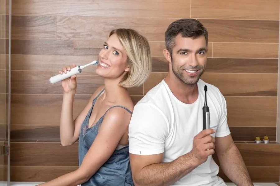 Zdjęcie Szczoteczka soniczna Philips czy Xiaomi – która naprawdę jest lepsza?