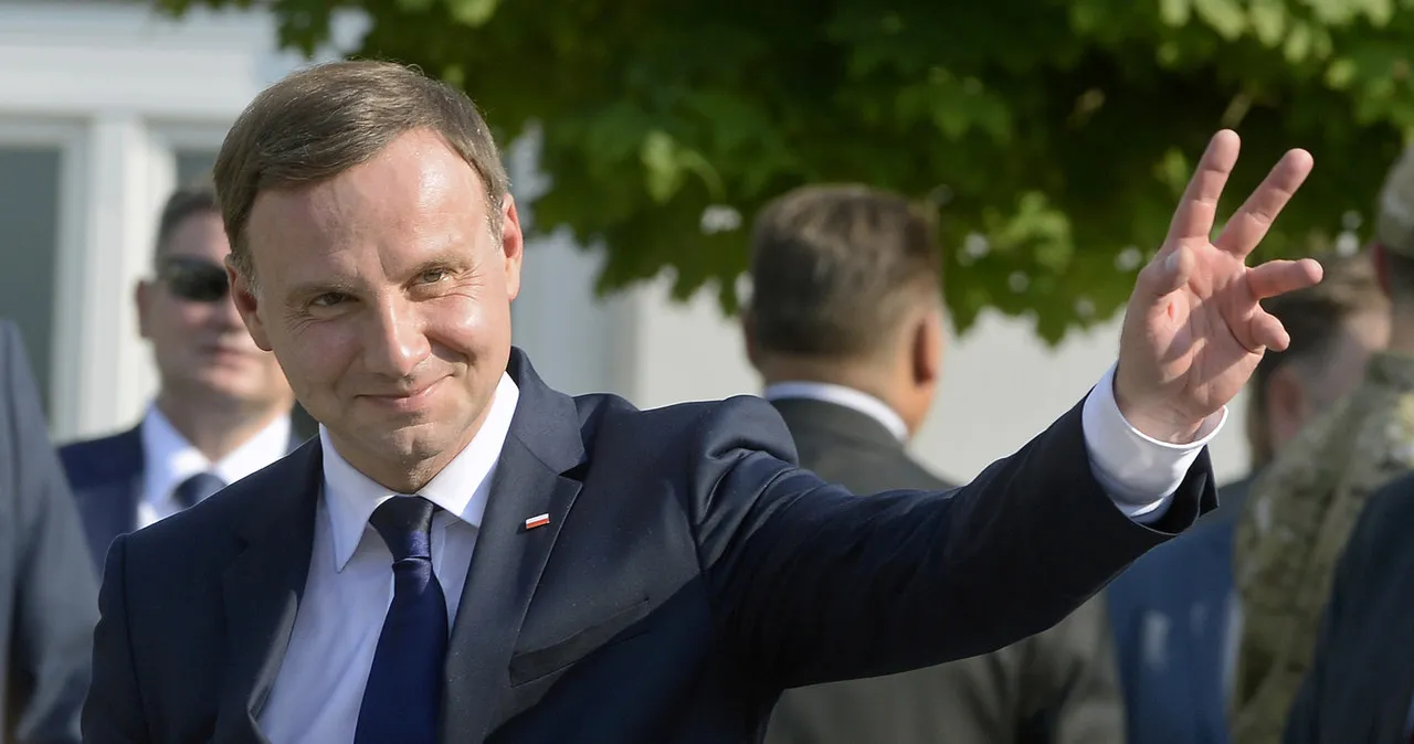 Zdjęcie Czego słucha Kaczyński? Odkryj jego muzyczne pasje i ulubione zespoły