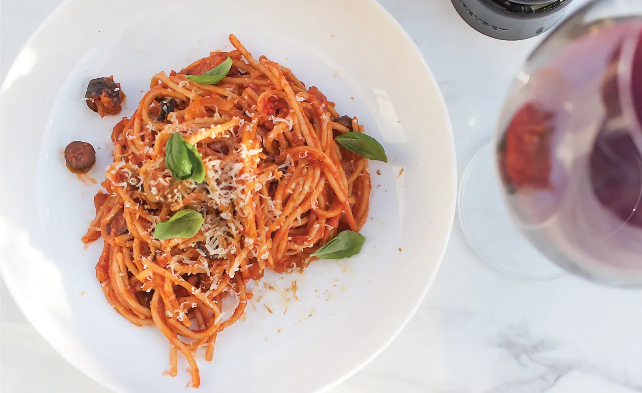 Zdjęcie Spaghetti alla puttanesca: prosty przepis na wyjątkowy smak