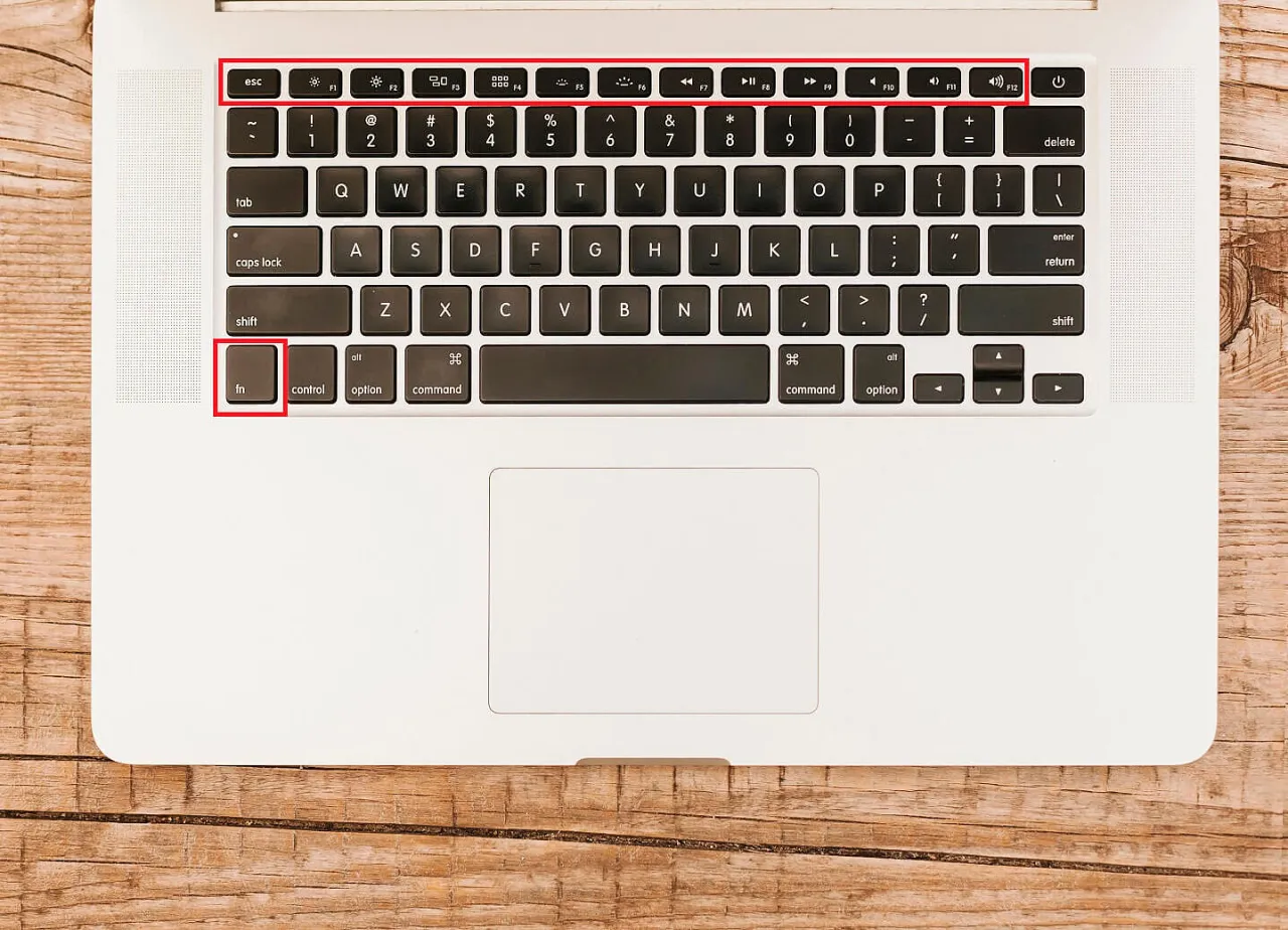 Zdjęcie Dlaczego klawiatura nagle przestała działać? Rozwiązanie problemu z klawiaturą laptopa