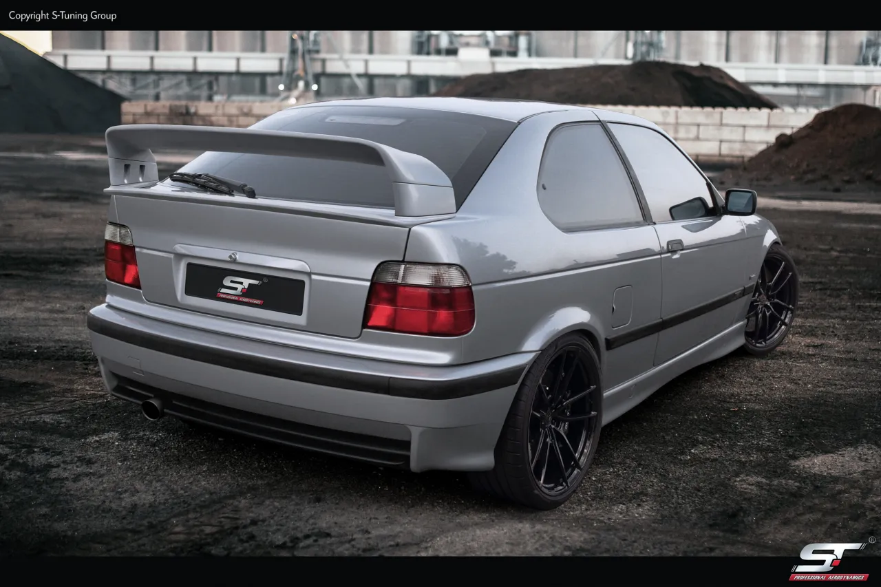Zdjęcie Jak wybrać idealny spoiler do BMW E36 Compact? Porady, ceny i montaż