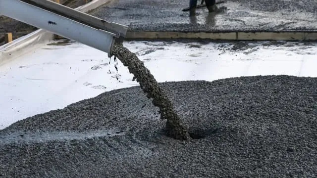 Zdjęcie Podjazd beton czy kostka - co wybrać, aby uniknąć kosztownych błędów?