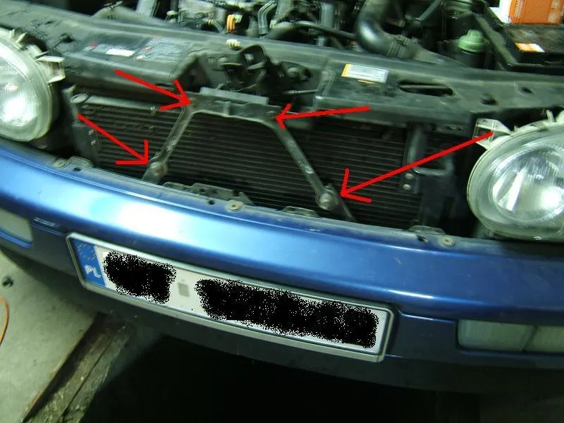 Zdjęcie Jak wymienić chłodnicę Golf 4 - uniknij kosztownych błędów i problemów