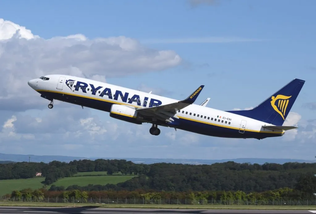 Zdjęcie Ryanair ubezpieczenie czy warto? Odkryj ukryte koszty i korzyści