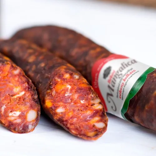 Zdjęcie Kiełbasa z mangalicy – poznaj jej wyjątkowy smak i zdrowotne korzyści