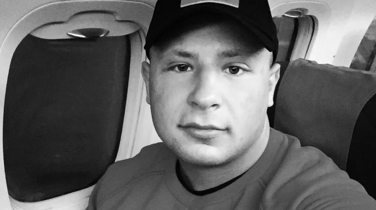 Zdjęcie Śmierć aktora z Lombardu: Tragiczne wydarzenia, które wstrząsnęły fanami
