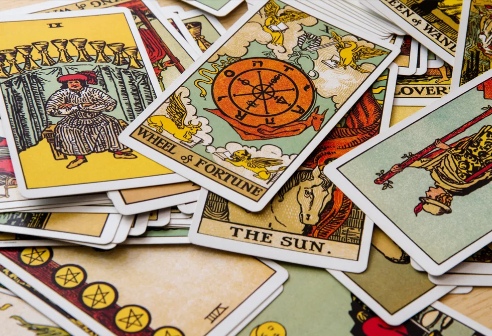 Zdjęcie Tarot kartenlegen lernen: Die besten Tipps für einfache Interpretationen