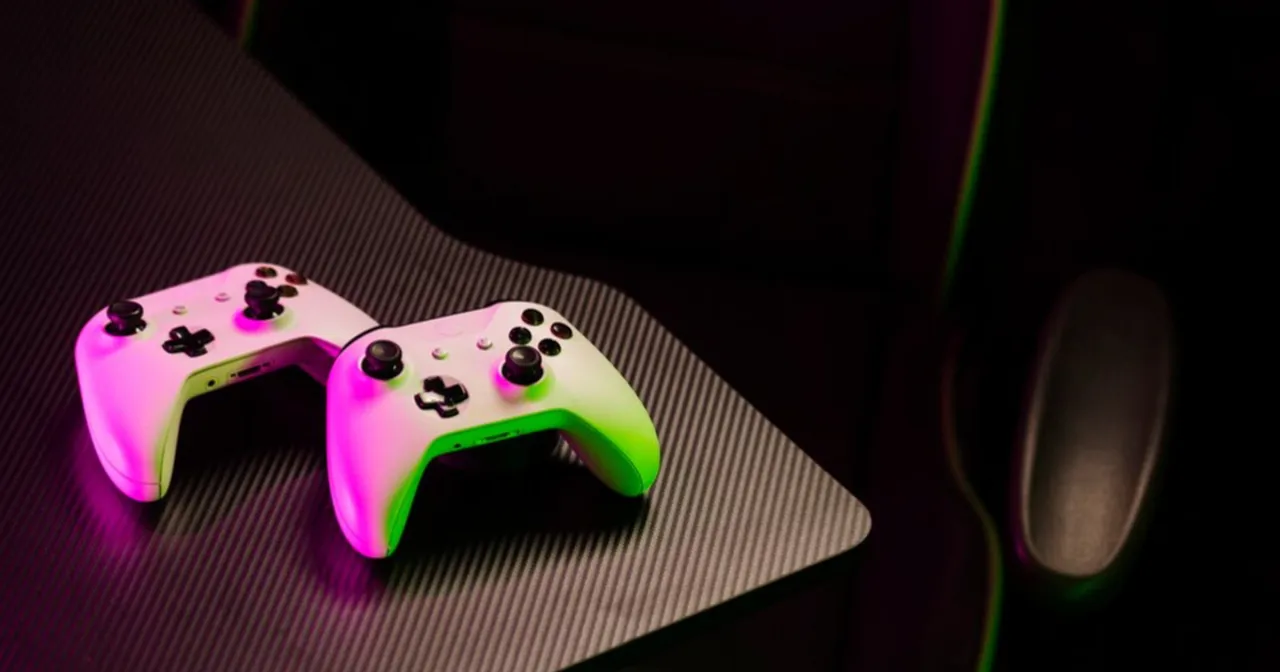 Zdjęcie Najlepsze gry za mniej niż 100 zł na konsole PlayStation i Xbox - sprawdź promocje!