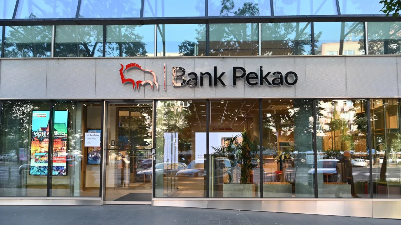 Zdjęcie Kiedy przelew w Banku Pekao? Sprawdź godziny i czas realizacji