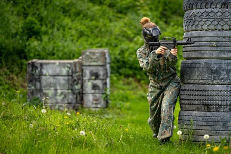 Zdjęcie Buty na paintball: Czy dostaniesz je w cenie wynajmu? Zaskakująca prawda
