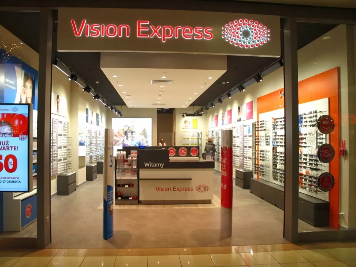 Zdjęcie Jak wygląda badanie wzroku w Vision Express - co musisz wiedzieć?
