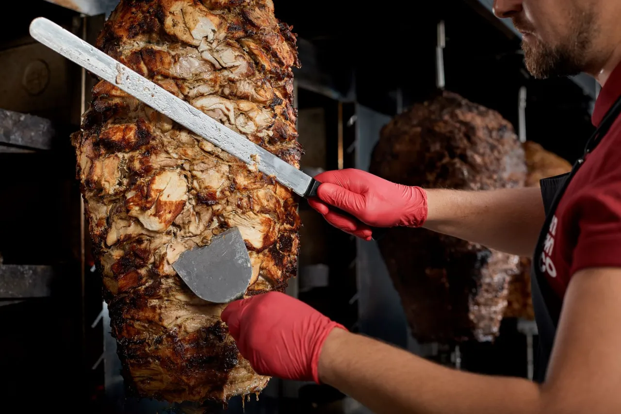 Zdjęcie Kebab jakie mięso wybrać, aby uniknąć rozczarowania smakiem