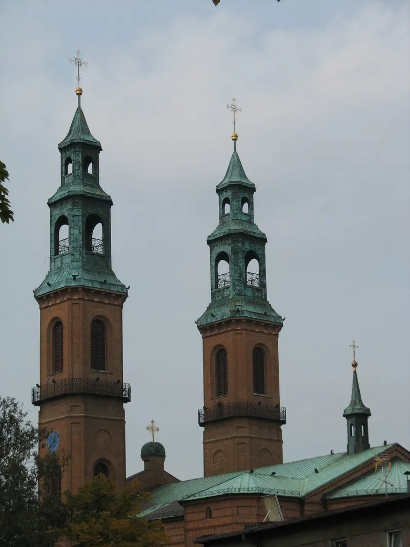 Zdjęcie Sanktuarium Matki Bożej Piekarskiej – historia, msze i ciekawostki dla pielgrzymów