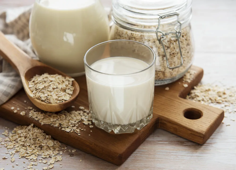 Zdjęcie Czy mleko owsiane ma gluten? Sprawdź, czy jest bezpieczne dla celiaków