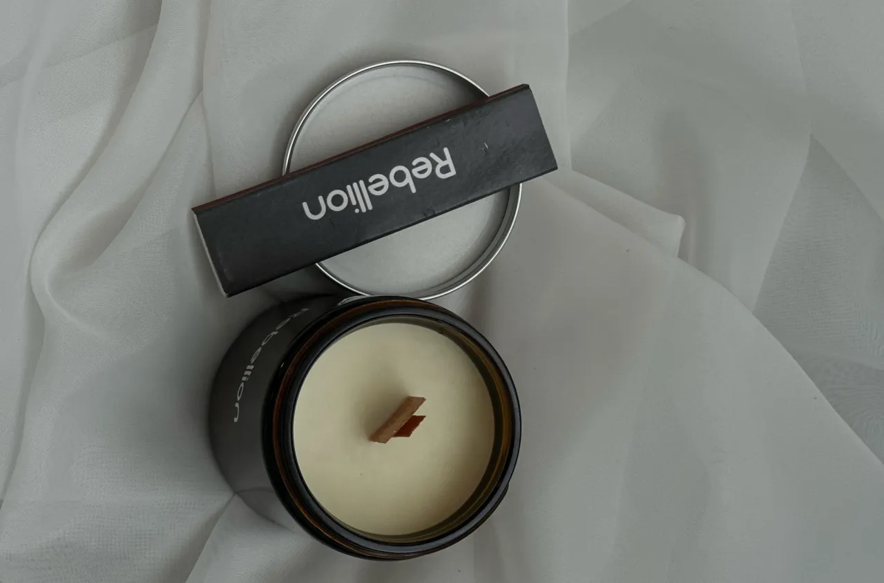 Zdjęcie Świeczka o zapachu piernika - stwórz wyjątkową atmosferę świąt