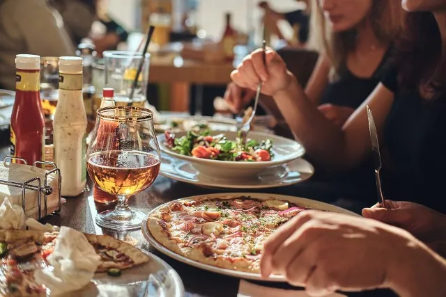 Zdjęcie Kartuzy gdzie zjeść: najlepsze restauracje, które musisz odwiedzić