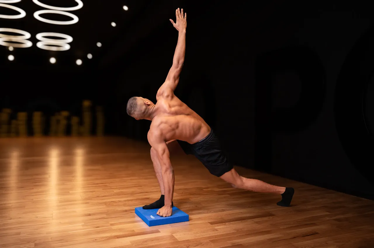 Zdjęcie Najskuteczniejsze ćwiczenia na plecy, które zbudują Twoją siłę i sylwetkę