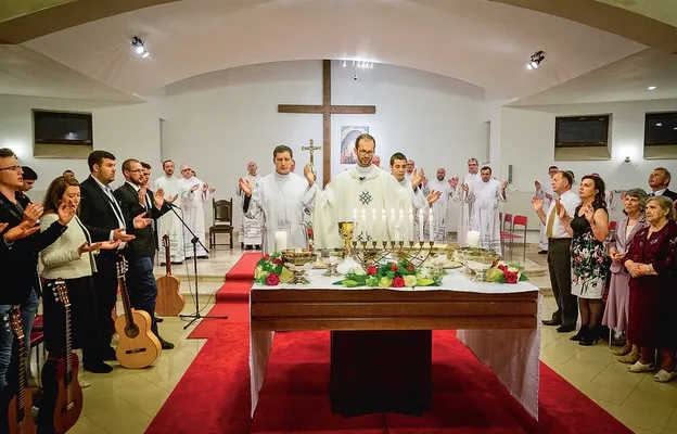 Zdjęcie Neokatechumenat: Szansa czy zagrożenie dla Kościoła katolickiego?