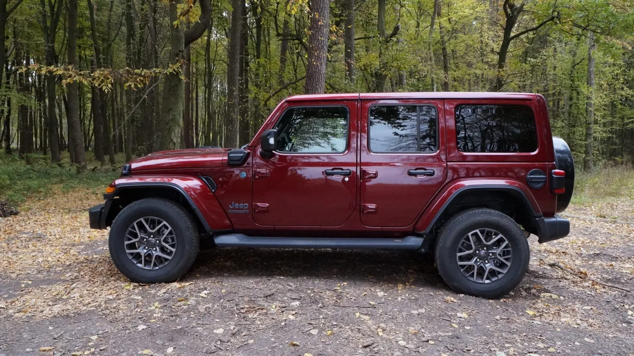 Zdjęcie Jeep Wrangler ile kosztuje? Poznaj ceny nowych i używanych modeli