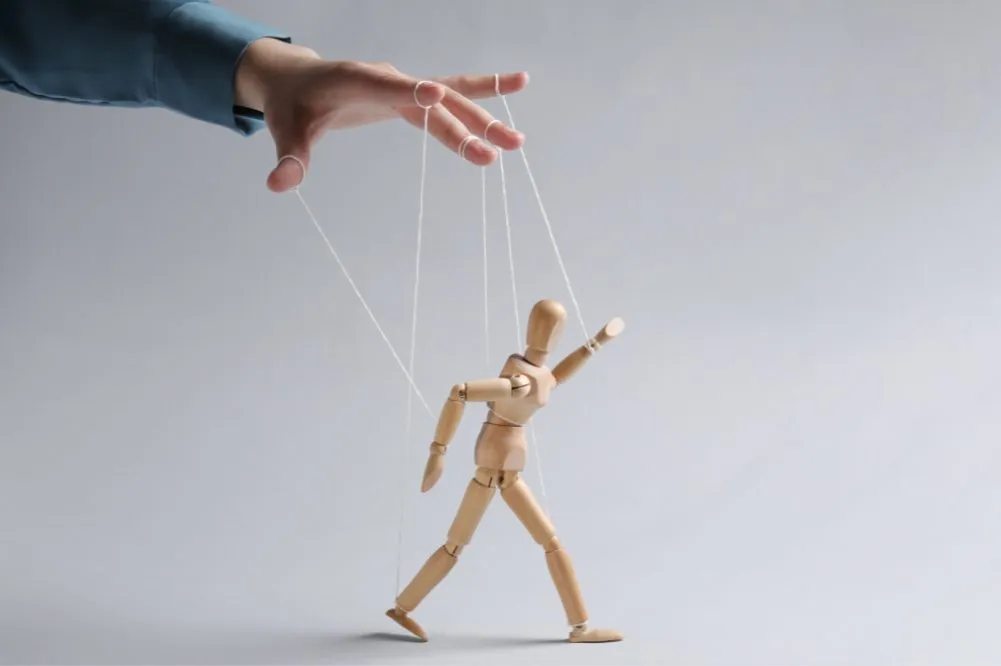 Zdjęcie Jak postępować z osobowością dyssocjalną, aby uniknąć manipulacji