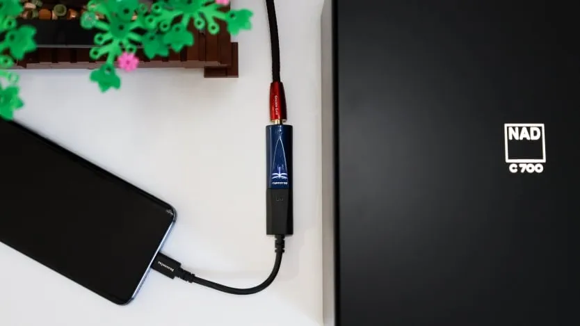 Zdjęcie Jak podłączyć telefon do kina domowego przez USB bez problemów