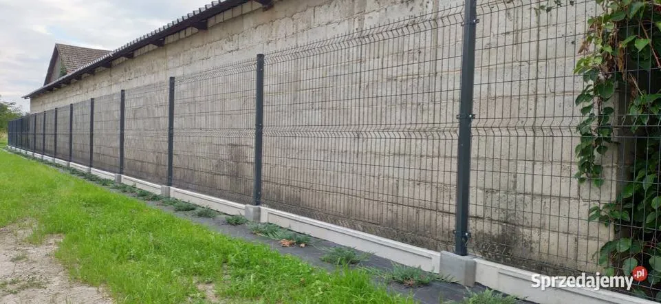 Zdjęcie Montaż ogrodzenia jako usługa budowlana: Formalności i przepisy prawne