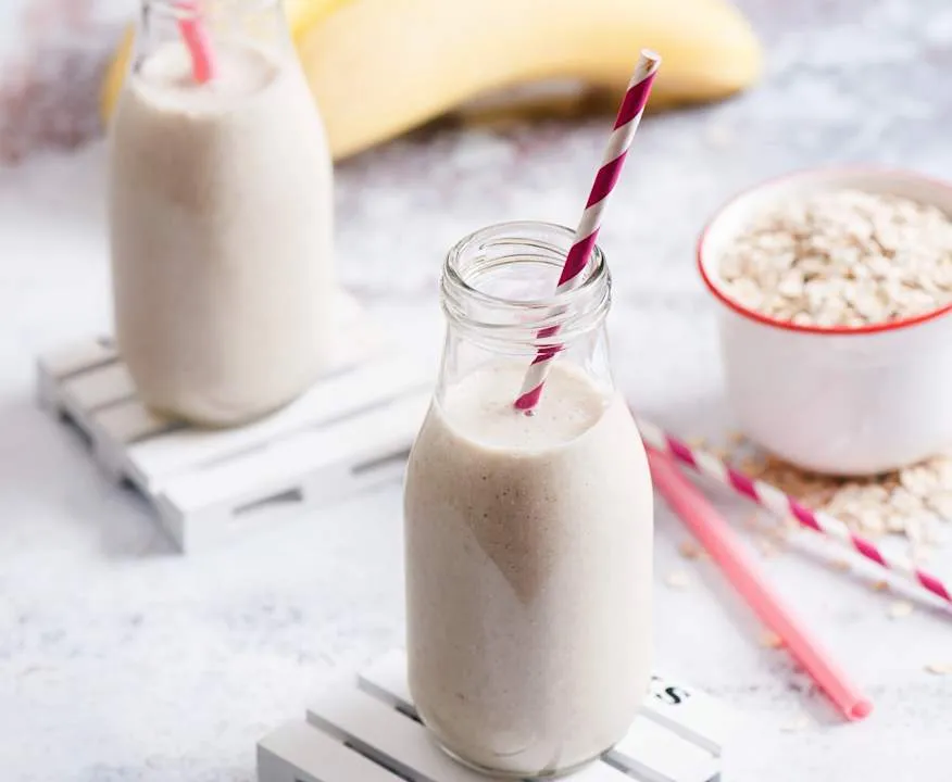 Zdjęcie Koktajl bananowy z płatkami owsianymi - zdrowy przepis na śniadanie