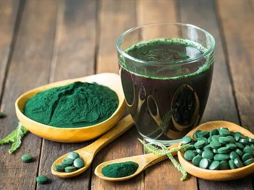 Zdjęcie Czy spirulina odchudza? Odkryj, jak może wspierać odchudzanie