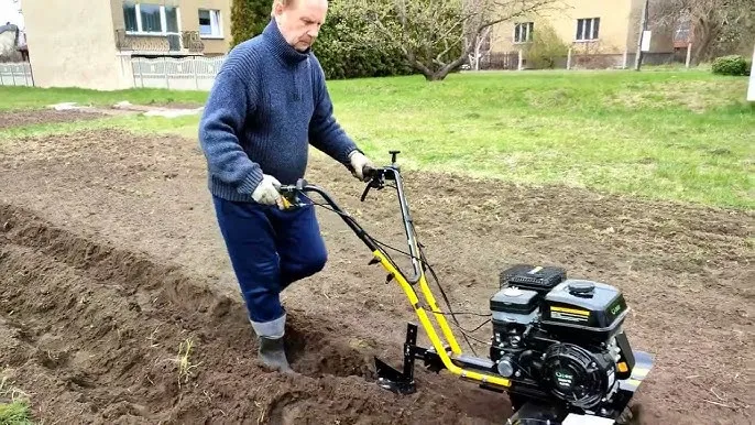 Zdjęcie Jak zamontować pług do glebogryzarki Cedrus - proste kroki i porady