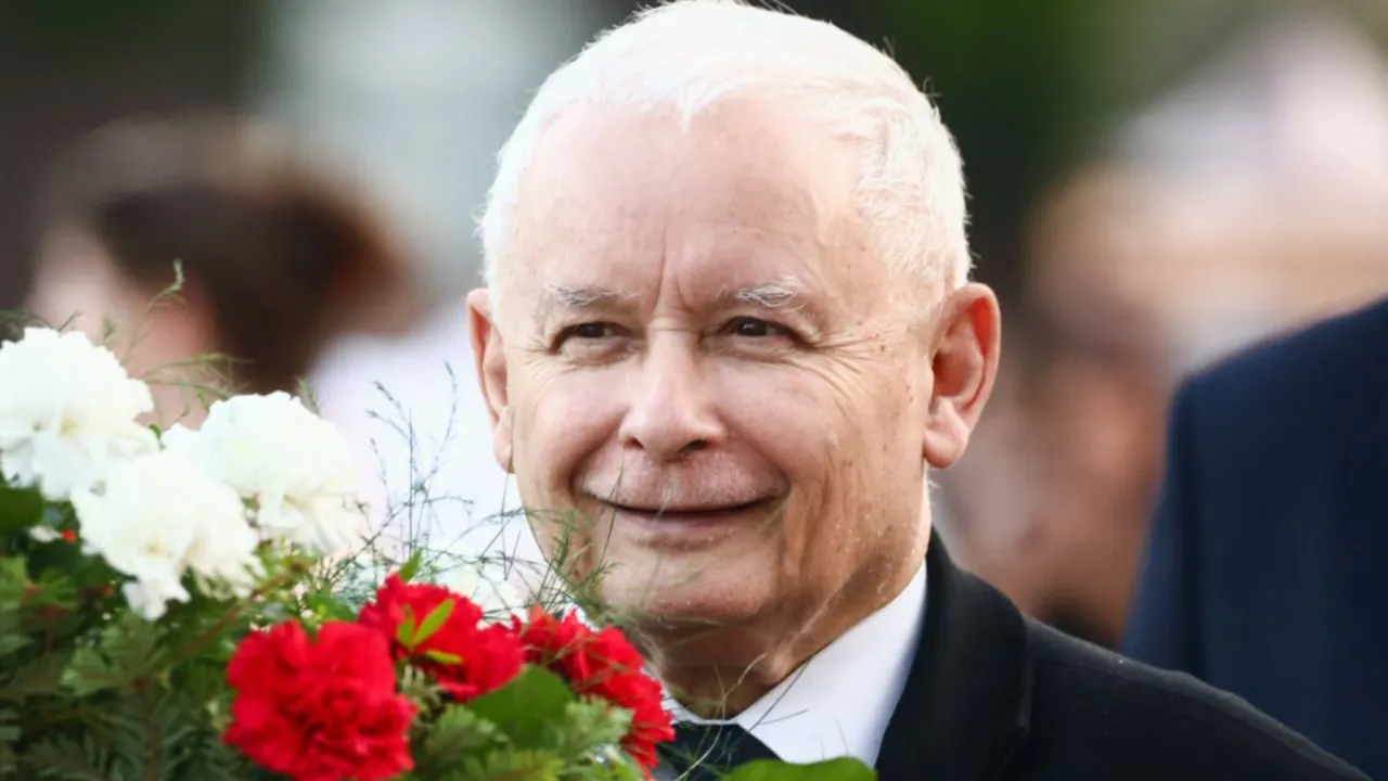 Zdjęcie Ile emerytury ma Kaczyński? Szokująca wysokość jego świadczenia