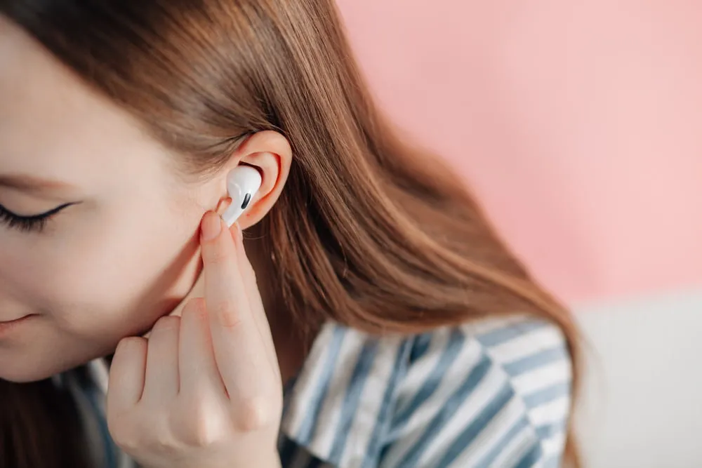 Zdjęcie AirPods Pro czy AirPods 3 - który model naprawdę warto wybrać?