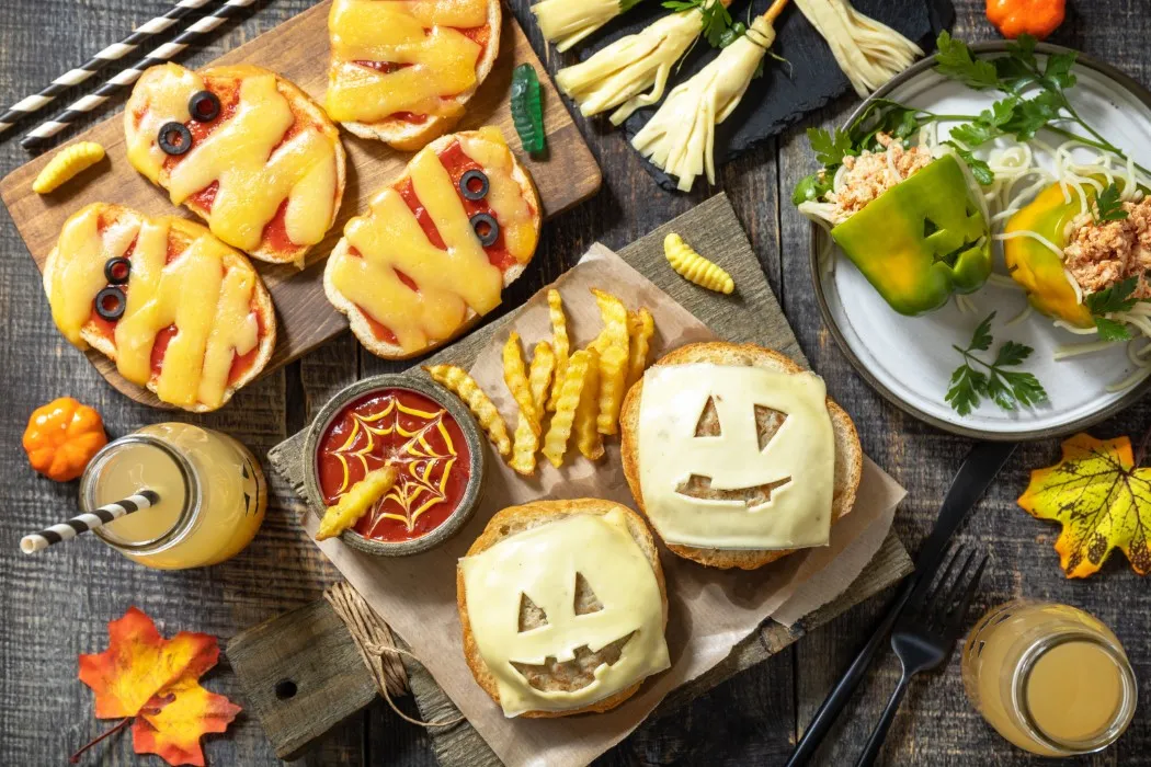 Zdjęcie Jak zrobić przekąski na Halloween, które zachwycą gości i dzieci