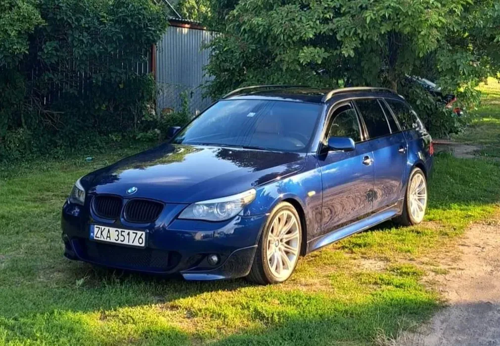 Zdjęcie BMW E61 z M-Pakietem - odkryj jego cechy, osiągi i opinie użytkowników
