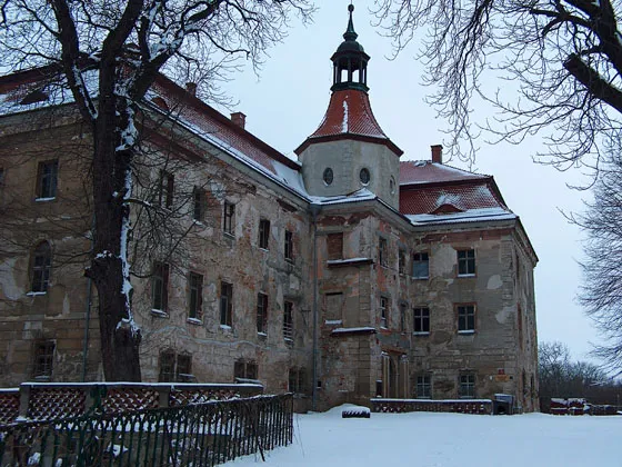 Zdjęcie Czemu zamek w Domanicach kosztuje tyle? Odkryj tajemnice ceny