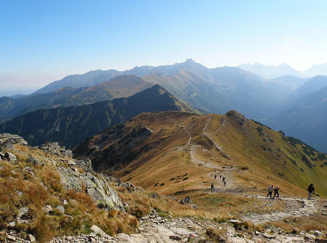 Zdjęcie Najlepszy szlak na Ciemniak z Doliny Kościeliskiej: praktyczne wskazówki