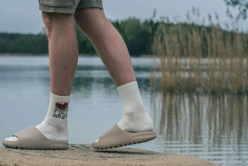 Zdjęcie Jak dobrać skarpetki, aby uniknąć modowych faux pas i wyglądać świetnie