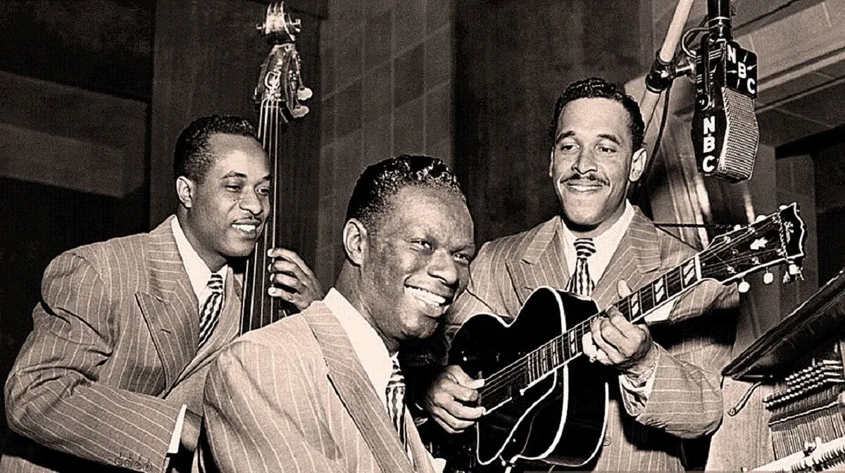 Zdjęcie Nat King Cole - poznaj historię legendarnego muzyka jazzowego i pianisty