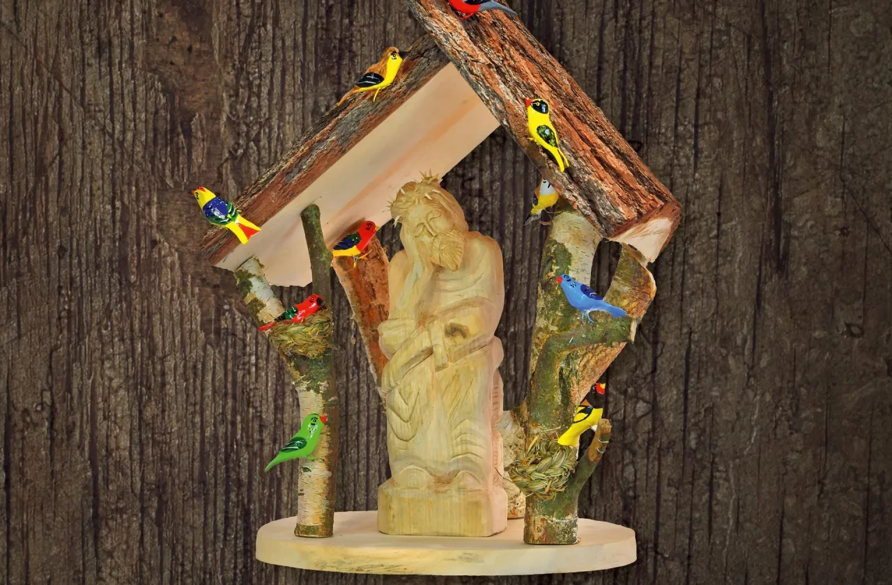 Zdjęcie Chrystus Frasobliwy rzeźba w drewnie - odkryj piękno i historię