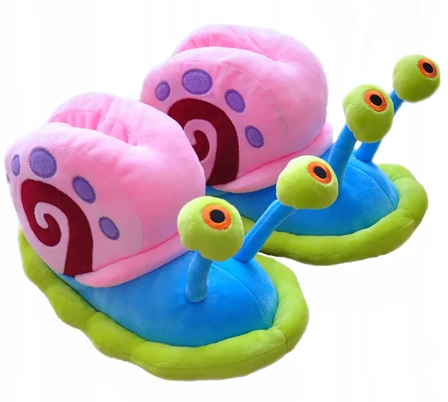 Zdjęcie Jak prać pluszowe kapcie, aby ich nie zniszczyć i zachować miękkość