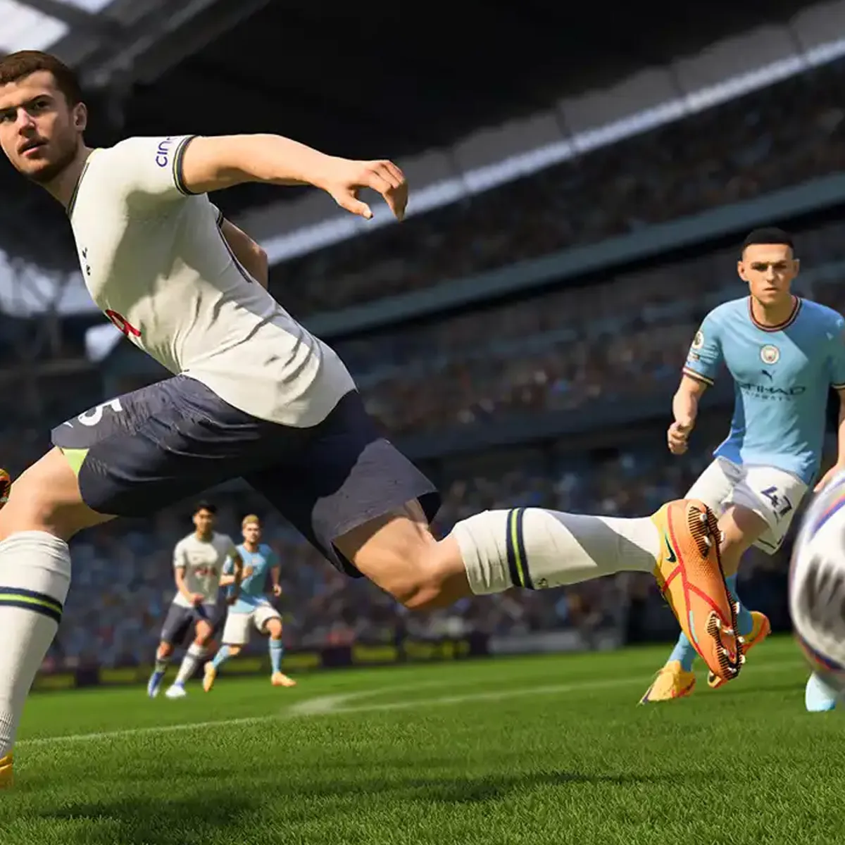 Zdjęcie Jak strzelić mocno po ziemi w FIFA 22 i uniknąć najczęstszych błędów